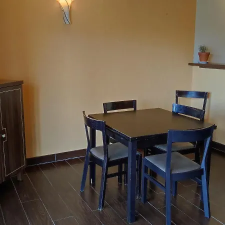 Duplex Ensoleille A Avec Terrasse, Piscine Interieure Et Sauna - 6 Pers, 50m² - Fr-1-165b-7 * Jausiers